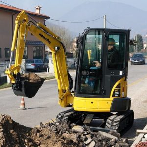 Komatsu PC26MR-3 + 3 GODETS